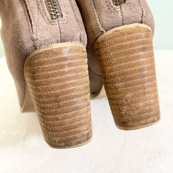 Urban Outfitters Women's Tan Cow Suede Zip Up Stacked Heel Ankle Boots Size 9 - Picture 10 of 13